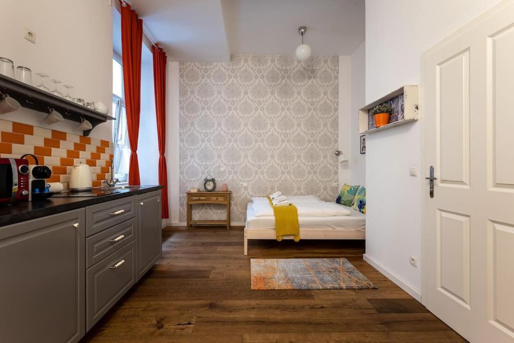 Compact Studio Near Center By Hm Wien Exteriör bild